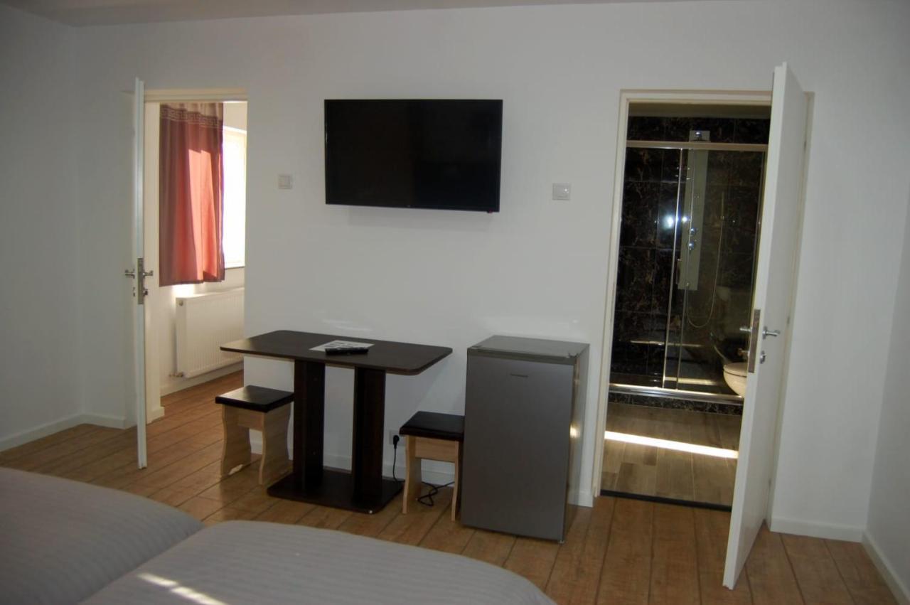 Vila Phoenix Calimanesti Exterior foto